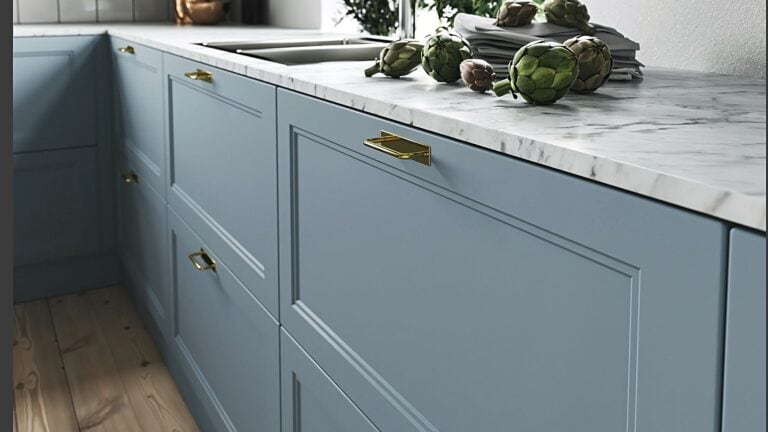 Retro blue IKEA kitchen fronts – close-up PT5007